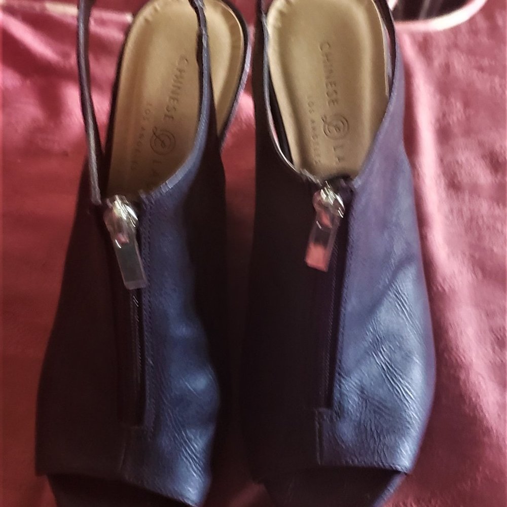 Chinese Laundry wedge size 8 black peep sling heel